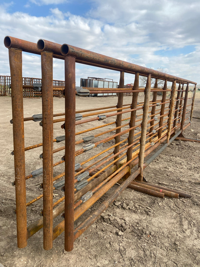 Free Standing | Ulrich Manufacturing